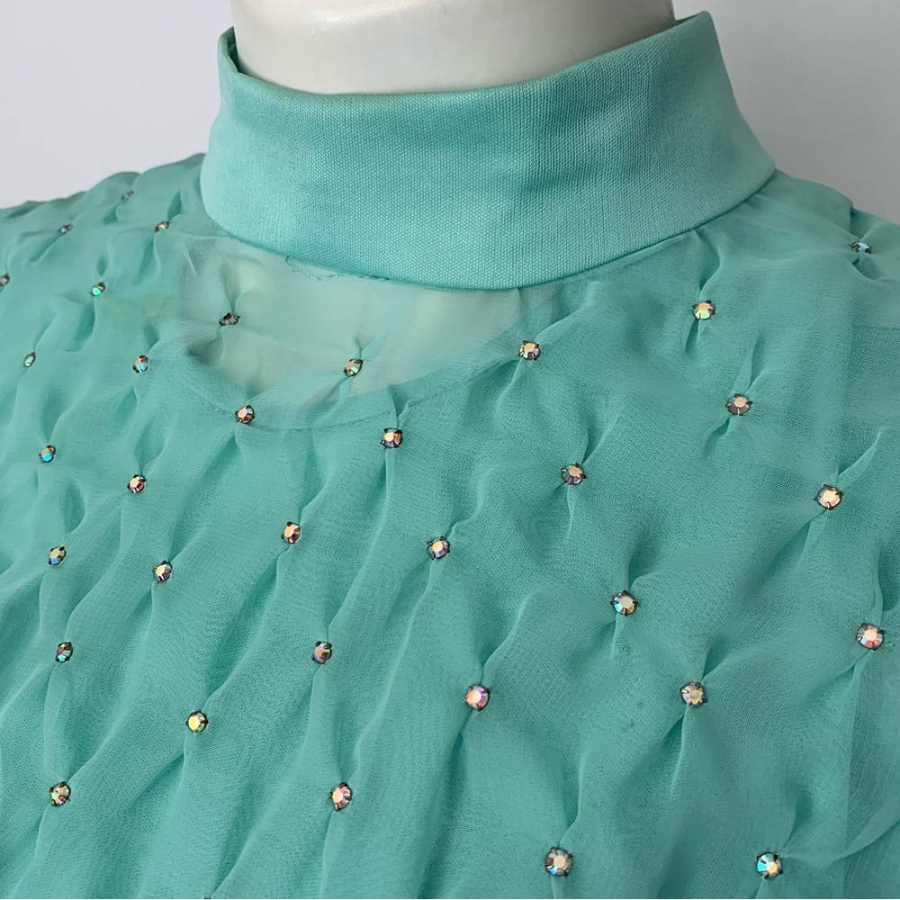 v i n t a g e :: Nylon Peignoir Set Full Sweep Gown Chiffon Cape Rhinestones - Picture 7 of 16